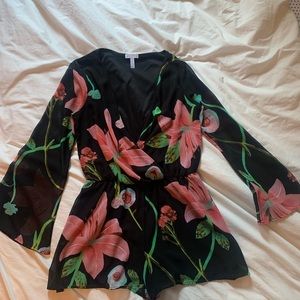 Leith black floral romper size S.